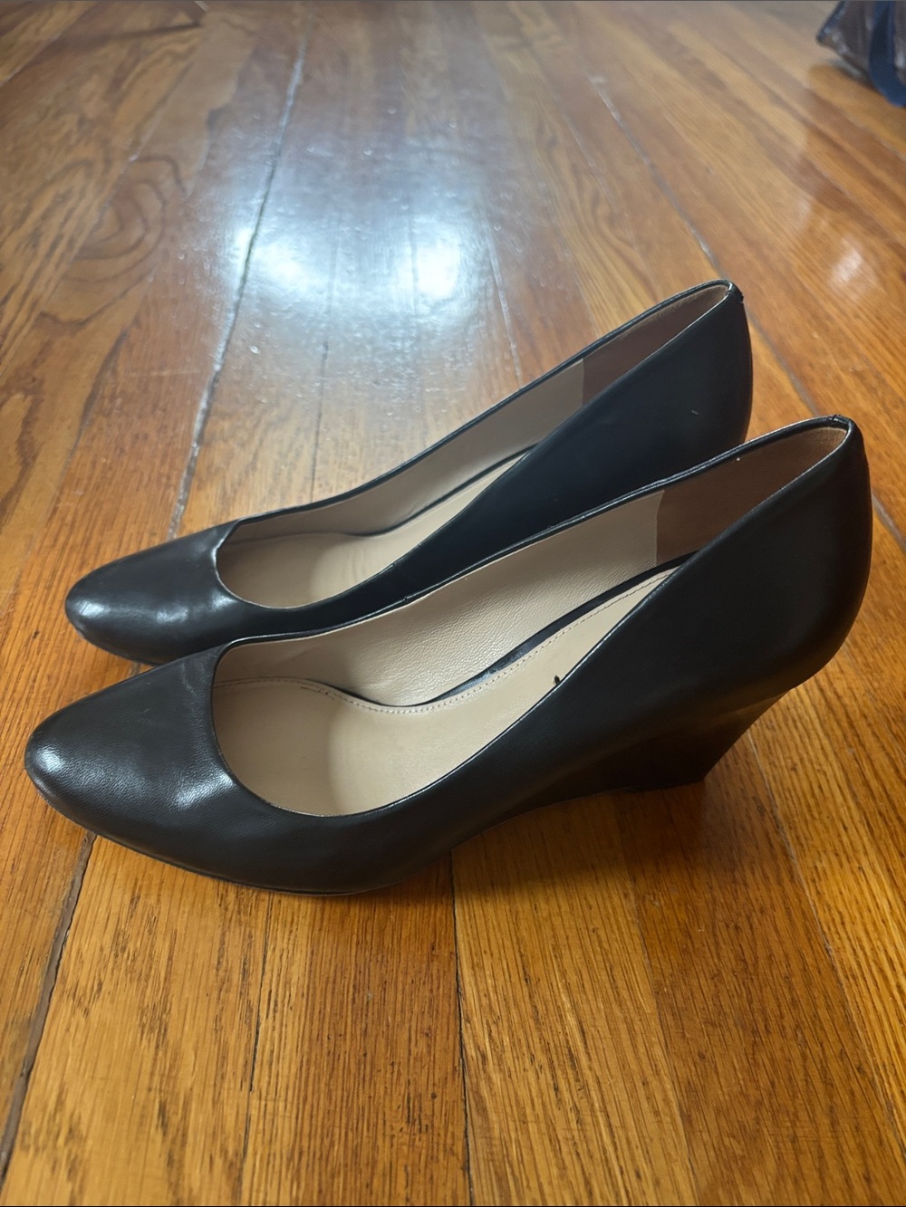 Via Spiga Women's Black Wedge Pumps - Classic Work & Dress Shoe
